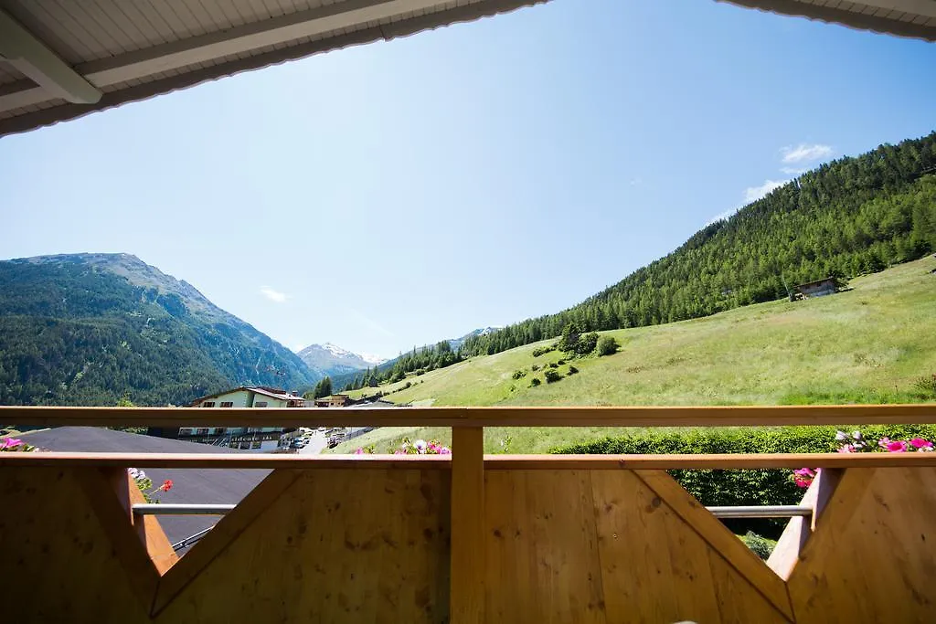 Homestay Pension Charly Solden Austria