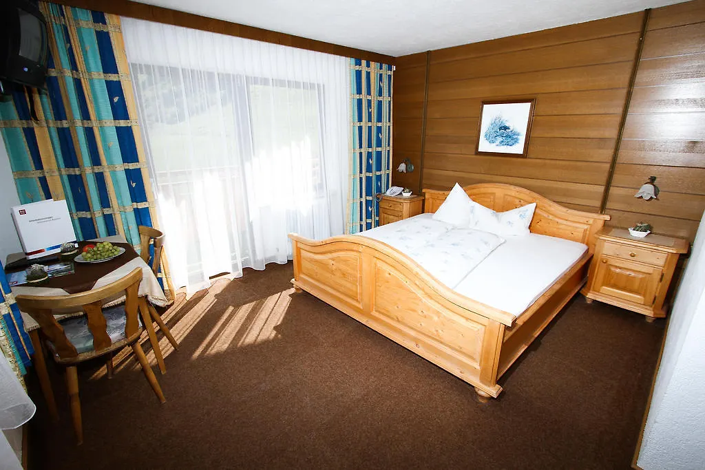 Pension Charly Solden Homestay